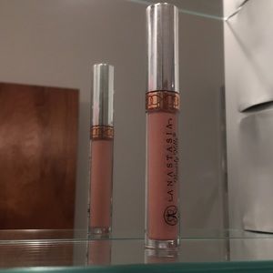 Anastasia liquid lipstick in Pure Hollywood